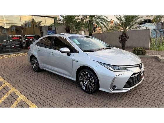 TOYOTA COROLLA 1.8 VVT-I HYBRID FLEX ALTIS PREMIUM CVT TOYOTA COROLLA 1.8 VVT-I HYBRID FLEX ALTIS PREMIUM CVT